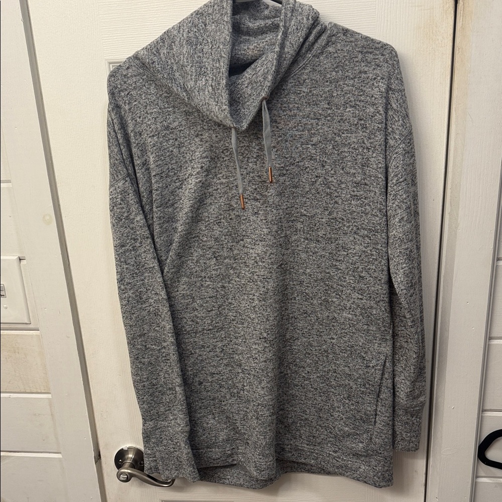 Old Navy Gray Turtleneck Sweater